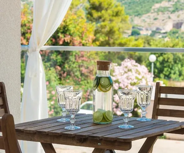 公寓 Diverti 杜布罗夫尼克